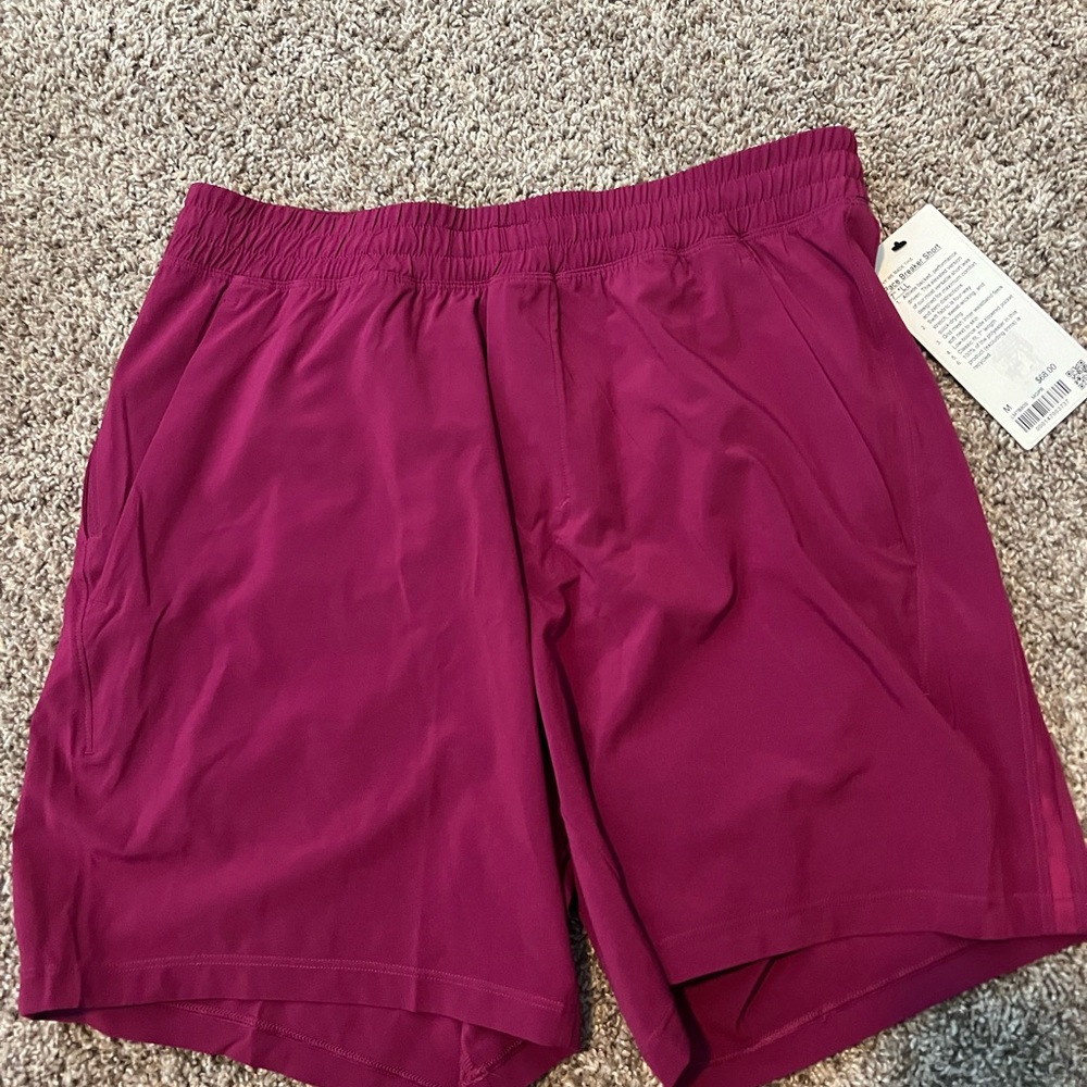 New Lululemon Pacebreaker Medium Linerless 7in